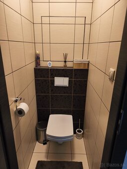 Predaj kompletne prerobeného 3 izbového bytu - 11