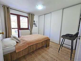 Mestský DOM so záhradou 807 m², 2x kúpeľňa, klíma / Orechová - 11