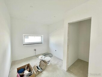 Na predaj novostavba moderného rodinného domu s pozemkom - 11