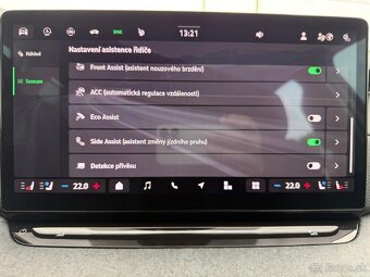 Škoda Octavia Combi 2.0TDI TOP SELECTION DSG,110kW,A7,5dv. - 11