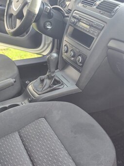 Skoda Octavia 1.4MPI 2010 Facelift - 11