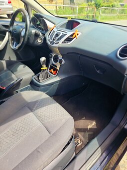 Ford Fiesta 1,2 benzín manuál r.v.2009 - 11