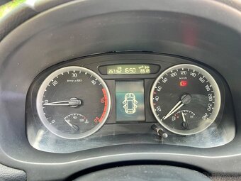 Skoda Fabia 2 1.4tdi 51kw sportline 5q manuál - 11