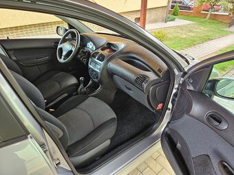 Peugeot 206 1.4 16v 65kw - 11