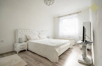 Na prenajom kompletne zariadený 2 izbový byt s balkónom - 11