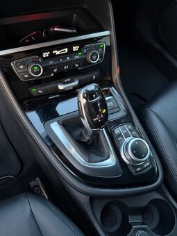 BMW Rad 2 Gran Tourer 2 220d xDrive A/T - 11