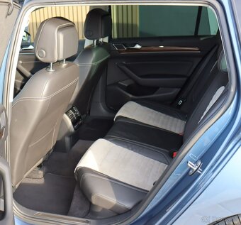 Volkswagen Passat Variant 2.0 TDI BMT Highline DSG - 11