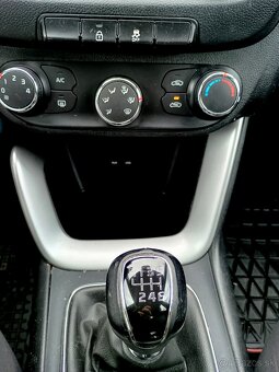 Predám Kia ceed 1,4 benzín 73kW 2014 - 11