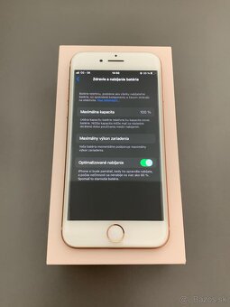 Predám Apple iPhone 8 Gold 64 GB - 11