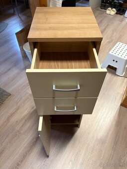 Stojatá skriňa - 11