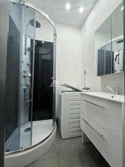 PREDAJ: 3i byt s dvoma balkónmi; 63,6 m2; Zvolen-Centrum; 16 - 11