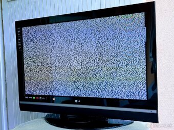 Televízor LG - 11
