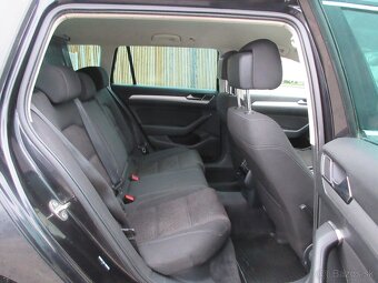Volkswagen Passat Variant 2.0 TDI 190k BMT Highline 4x4 - 11
