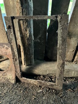 Liatinove platne, rošty,rámy na pec, kominová klapka - 11