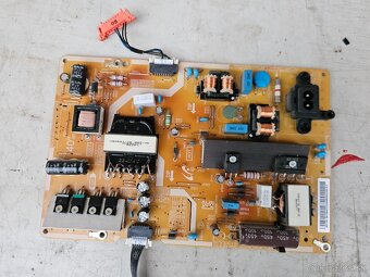 Samsung UE40JU6072U - ROZBITA OBRAZOVKA - 11