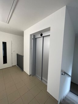 Prenájom 3-izbový byt, Levice - 11