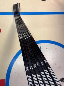 UPLNE NOVA PROFI HOKEJKA WARRIOR COVERT QR6 TEAM - 11