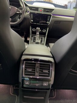 Škoda Superb facelift 2.0tsi sportline - 11
