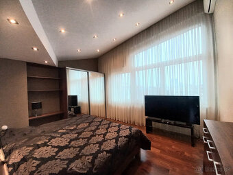 Prenájom 6 izb. luxusného bytu na Námestí M. Benku, 2x garáž - 11