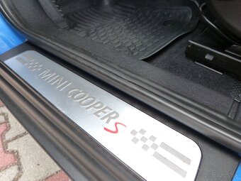 Mini Countryman Cooper 2,0 D 105kW Automat 5 st. - 11