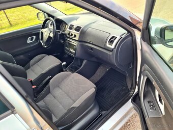 Škoda Fabia 2 Combi 1,4 16V Benzìn 63KW Sport Line - 11