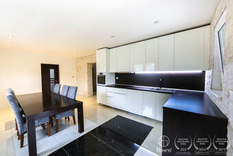 BOSEN | Na predaj krásne zrekonštruovaný 3-izb. rodinný dom - 11