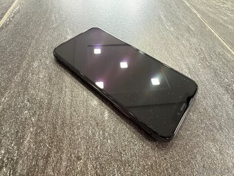 Apple iPhone XS 64 GB Space Gray - 11