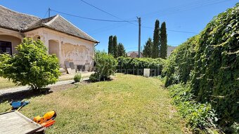 Znížená cena Dva domy s nadrozemerným pozemkom, vhodné na t - 11