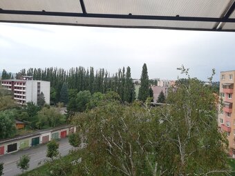 Prenájom veľkého 2-izbového bytu – 70 m² s balkónom - 11