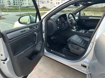 Predám VW Touareg 2 facelift R-line - 11
