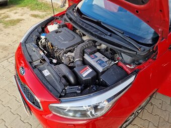 KIA Ceed SW 1.6 CRDi VGT 136k Automat Platinum (diesel) - 11