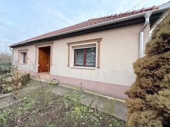 MAĎARSKO - ENCS - 3 IZBOVÝ RODINNÝ DOM S TERASOU, DVOJGARÁŽ, - 11