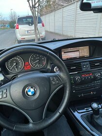 BMW e93 320i - 11