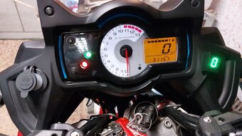 Kavasaki Versys 650 - 11