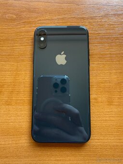 iPhone XS, 64GB, Space Gray - 11
