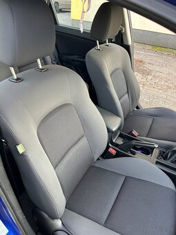 Mazda 3 hatchback - 11