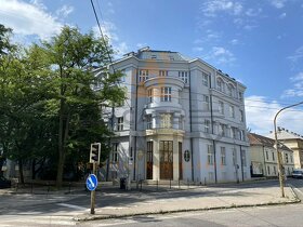 Na predaj 1 izbový byt, Bratislava, Staré Mesto, Krížna ulic - 11