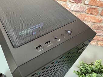 Ryzen 7 5800X3D\32GB\RX 7900XTX\SSD\850W Zdroj - 11