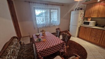 Predaj rodinného domu s garážou a záhradou v obci Radošina p - 11