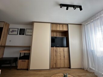 Prenajmem nadštandardne zariadenú garzónku - 11