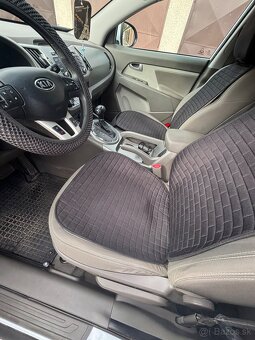 Kia Sportage 2.0 CRDi 4W A/T - 11