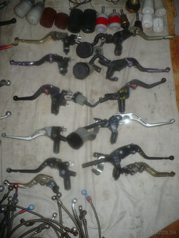 Honda CBR 500 r. 88   pc 20  díly - 11