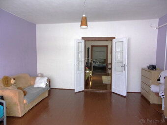 REZERVOVANÉ  zariadený rodinný dom, pozemok 1622 m2, Čaka, L - 11