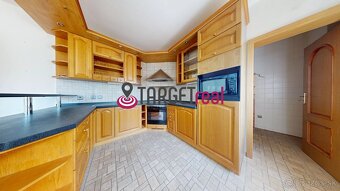 Spacious House with Garden for Rent in the Heart of Martin – - 11