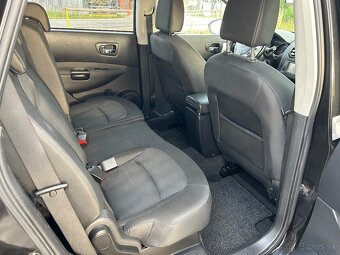 Nissan Qashqai 2.0 benzín 4x4 7 miest - 11