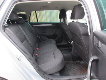 Škoda Superb Combi 2.0 TDI Style DSG - 11