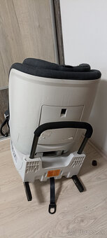 Otočná autosedačka PETITE&MARS Reversal II (0-18 kg) Isofix - 11