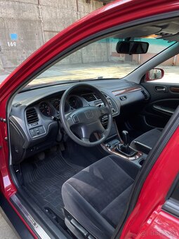 Honda Accord 1.8 Vtec - 11