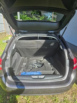 Predám Peugeot 308 sw, 1,6 cm3, 73 kW, manuálna prevodovka - 11