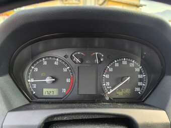 Škoda Fabia 1.4 MPi 55KW - 11